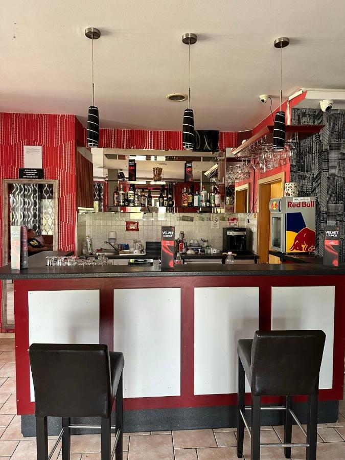 היישאלום Velvet Motel מראה חיצוני תמונה