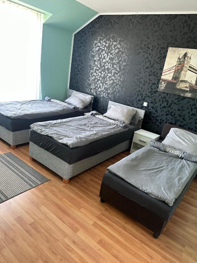 היישאלום Velvet Motel מראה חיצוני תמונה